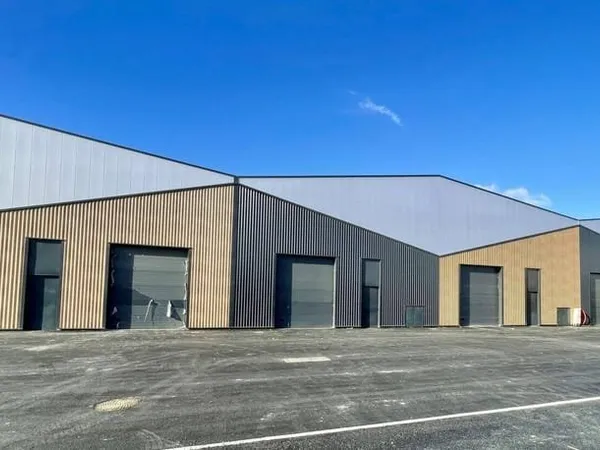 Local d'activité 264 m²