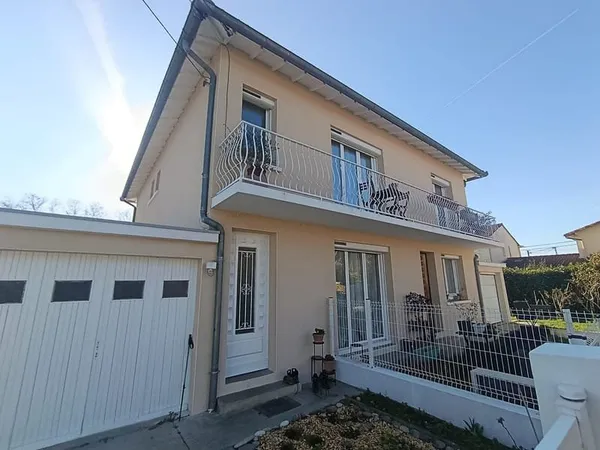 PORTET centre village: Maison 180 m2 - 2 appartements - Ga