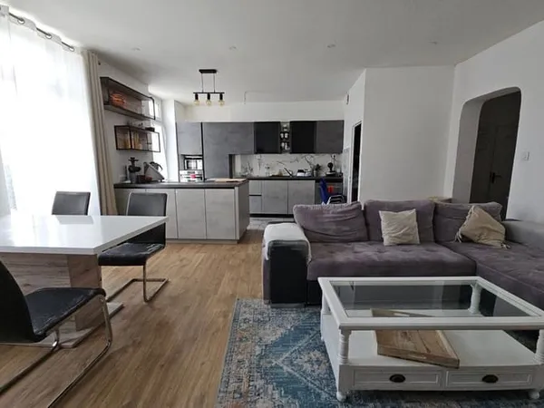 Appartement 3 pièces 103 m²