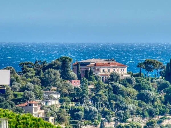 Villefranche-sur-Mer - Dernier étage d'exception avec vue mer panoramique