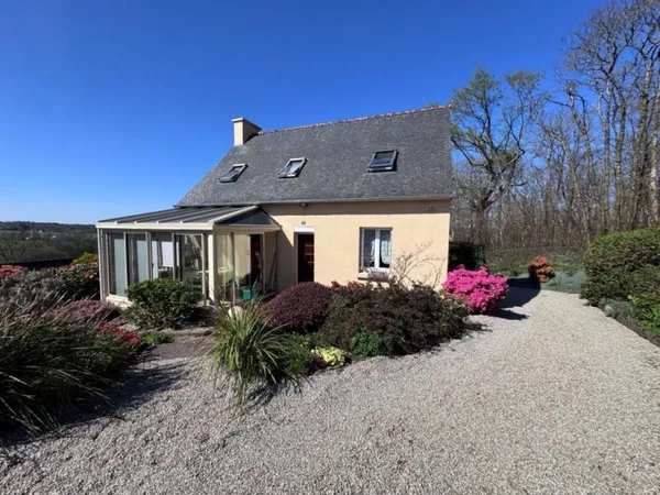 A vendre - Maison de 91m² située dans les hauteurs de Rostrenen