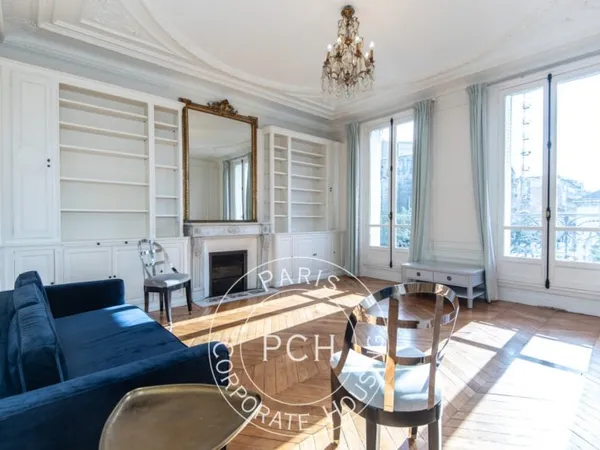 Paris 15e, 5 pièces meublé refait à neuf