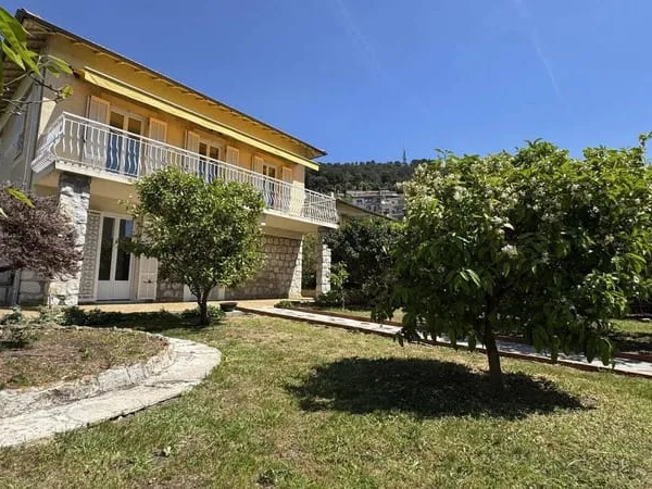 Villa 5 pièces 135 m²