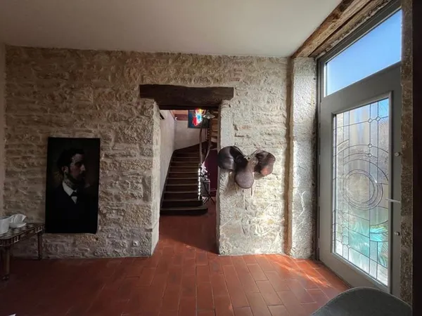 Maison en pierres dans le Revermont