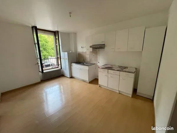 Location T2 F2 Cuisine équipée et aménagée 50m2 Appartement 2 pièces Lumineux