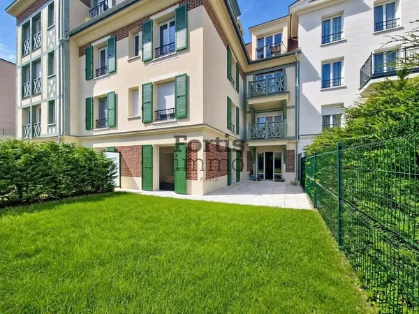 PLESSIS-ROBINSON (92) - APPARTEMENT 3P - 62 M2 + JARDIN 73M2