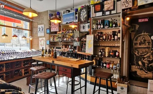 Fonds de commerce caviste 60 m²