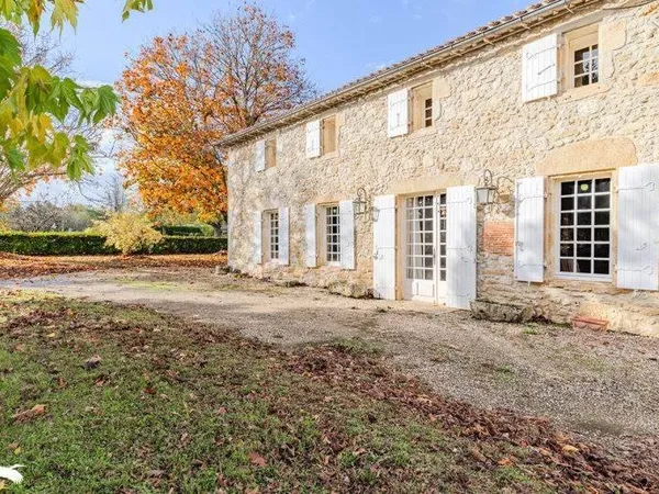 Maison 6 pièces 185 m²