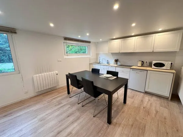 Studio 1 pièce 28 m²