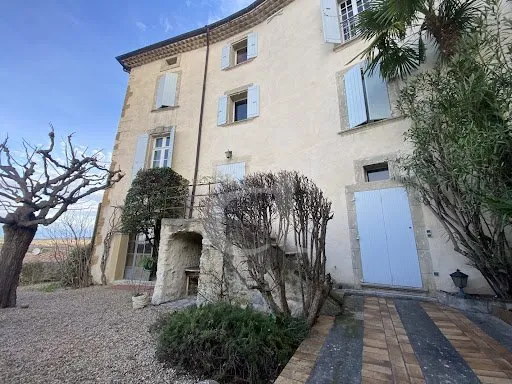 Mas provençal 7 pièces 327 m²