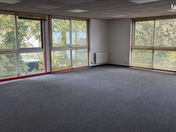 Bureaux quimper idealement situes