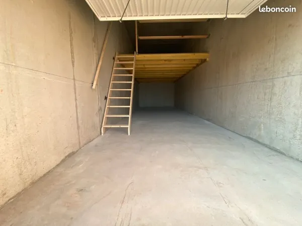 Garage Box Parfait pour stockage entreprises, bar, artisans ...