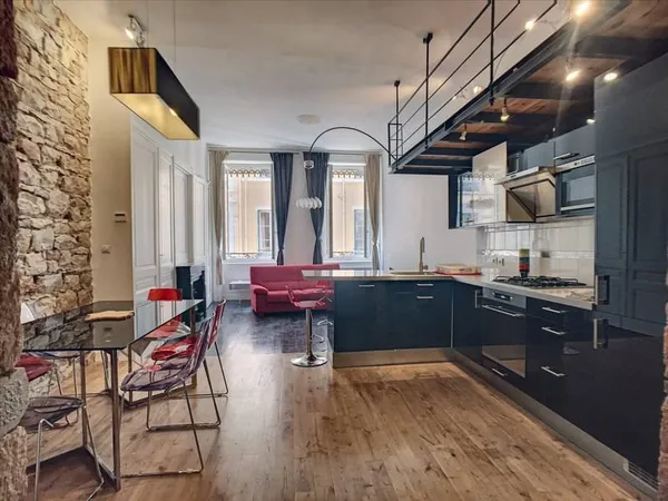 Appartement 2 pièces 82 m²