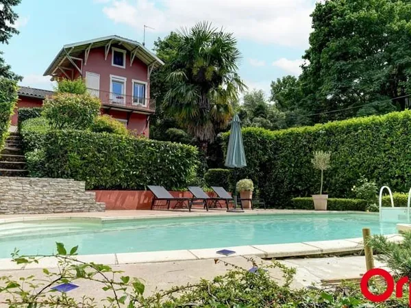 Maison 6 pièces 200 m²