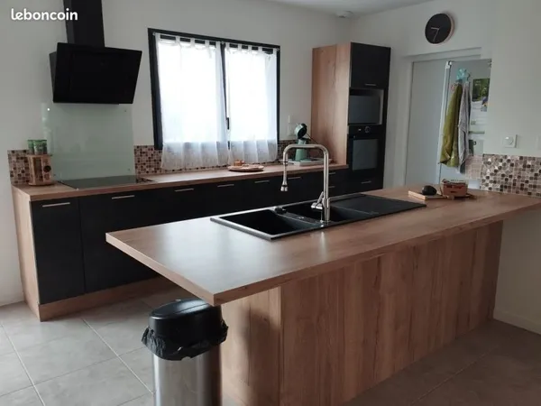 MAISON VENDUE LOUEE - 5 pièces - 86,98 m2