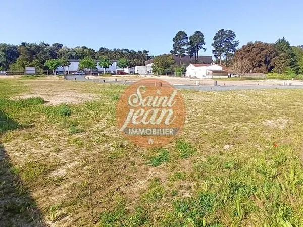 Terrain viabilisé 292m2 au pied de la forêt