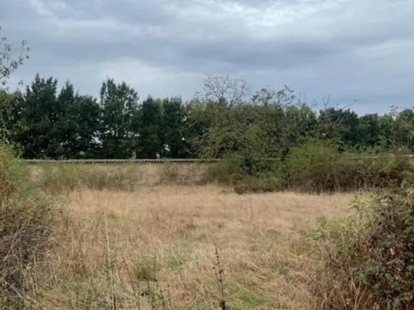 Terrain à bâtir Vente Veauchette  461m² 90000€