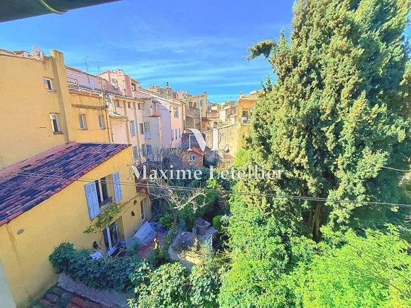 Une vue sur jardin au coeur d'Aix