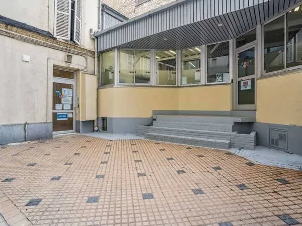 Local 197 m²