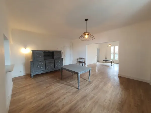Bureau et espace de travail Location Montpellier  116m² 1890€