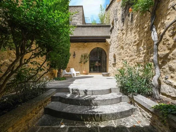Maison 6 pièces 184 m²