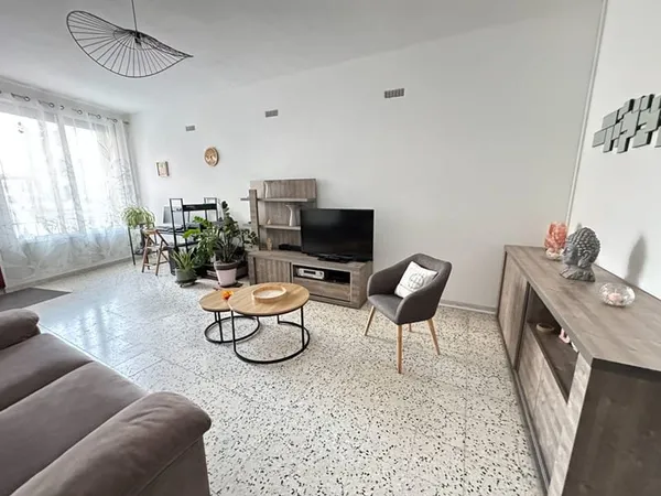 Maison de village de126 m² avec dépendance de 35m²