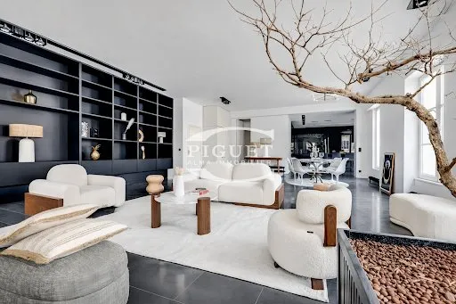 Appartement 5 pièces 165 m²