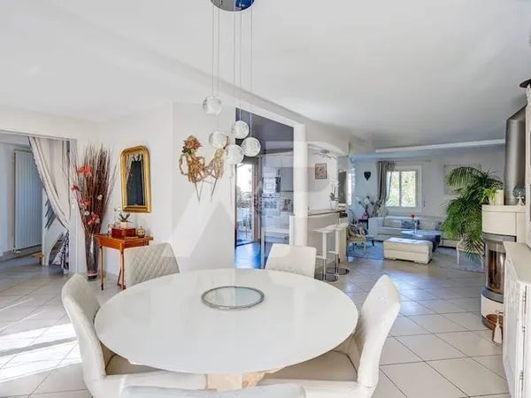 Maison 7 pièces 170 m²