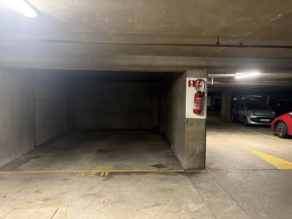 Parking 15 m²