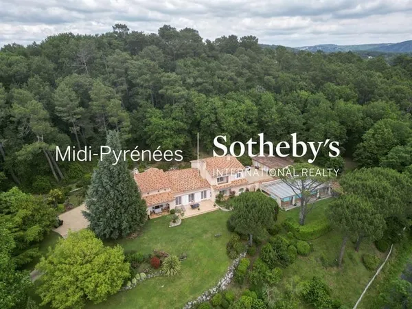 Castres : Magnifique maison de famille de plus de 350 m² habitab