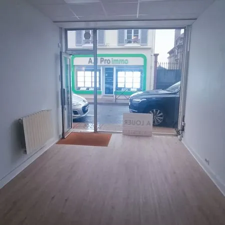 Local commercial 38 m² Ézy-sur-Eure