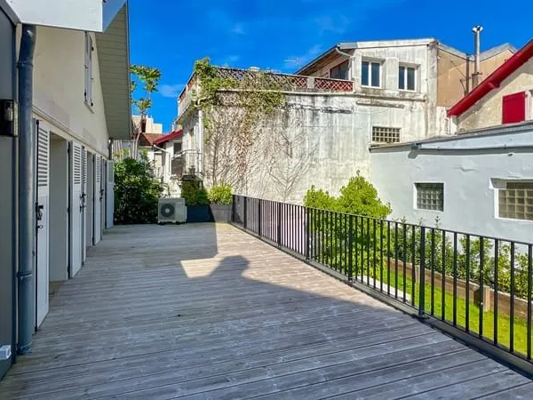 Appartement De Standing Avec Terrasse 50 M2, Parking - Biarritz Saint Charles