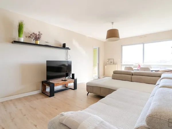 Narbonne - EN EXCLUSIVITÉ : Appartement 4 pièces 91 m² + log