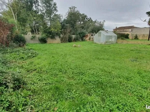 Terrain 426 m² Lesparre Medoc