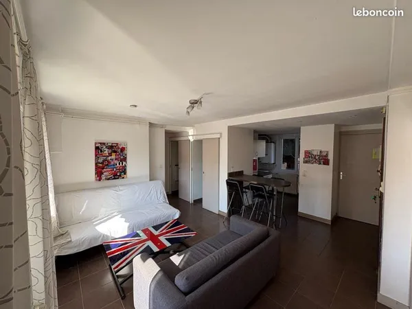 Appartement meublé, Gratte Ciel rue des bienvenus
