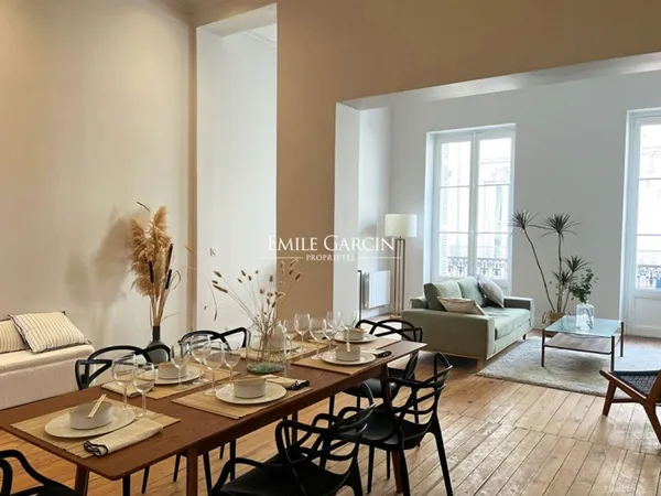 Appartement de 110 m² à vendre - Bordeaux Saint-Seurin / Jardin Public