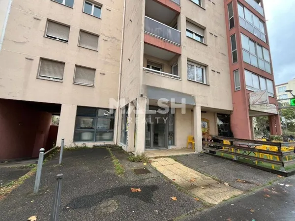 Local commercial 61 m²