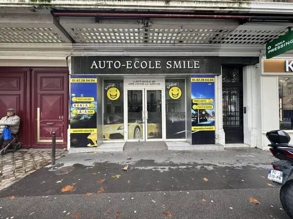 Boutique 2 pièces 76 m²