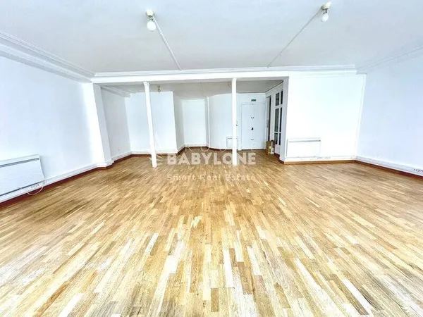 Bureaux 334 m²