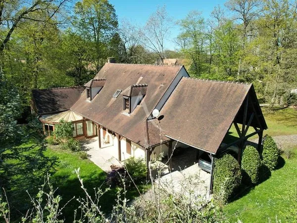 Maison 6 pièces 196 m²