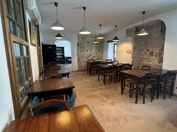 Local commercial restaurant 70M2 Avignon intra-muros