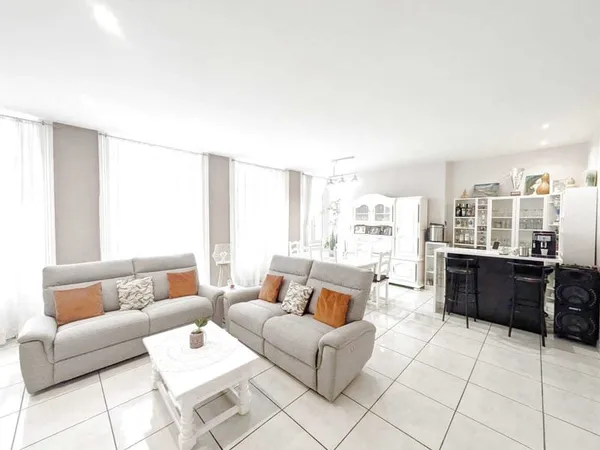 Appartement en vente avec balcon 4 pièces à Saint-Étienne (4