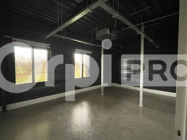 Bureaux 1200 m²