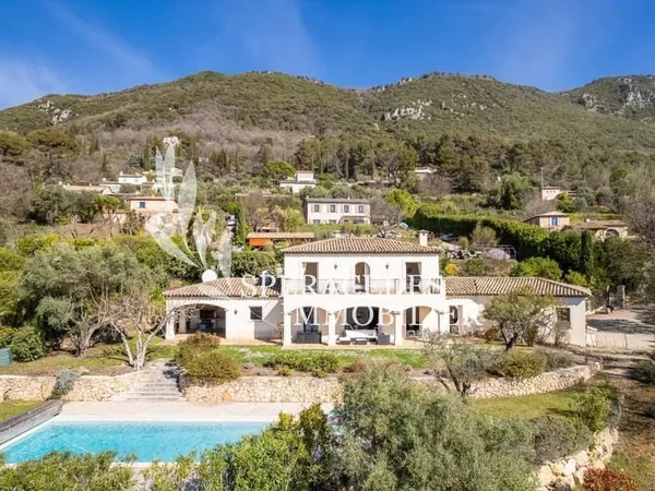 Tourrettes-sur-Loup - Élégante maison avec vue collines