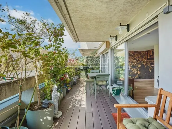 Neuilly - Duplex d'exception - Vue Seine, à proximité des commerces