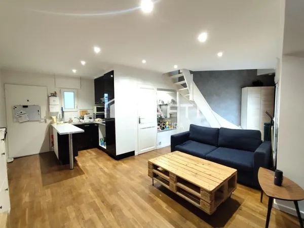 EXCLUSIVITE - COUP DE COEUR - Duplex avec terrasse. Profil Investisseur !