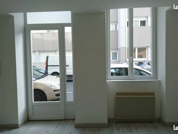 Local professionnel, 2 pièces, centre ville Reims, 30m2
