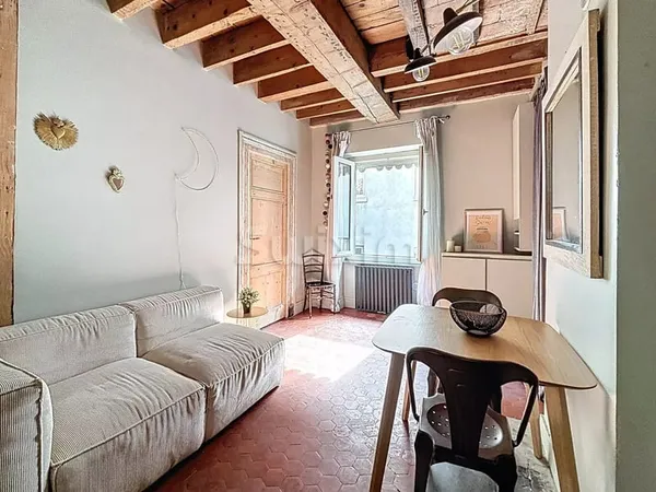 LYON 2 AINAY - APPARTEMENT T2
