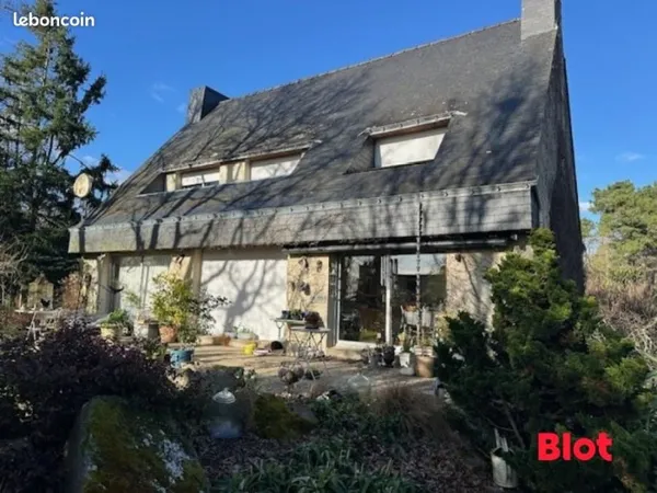 Maison 8 pièces 151 m²