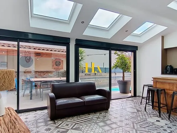 Chabeuil centre: maison familiale de 166m² avec jardin, piscine et garage